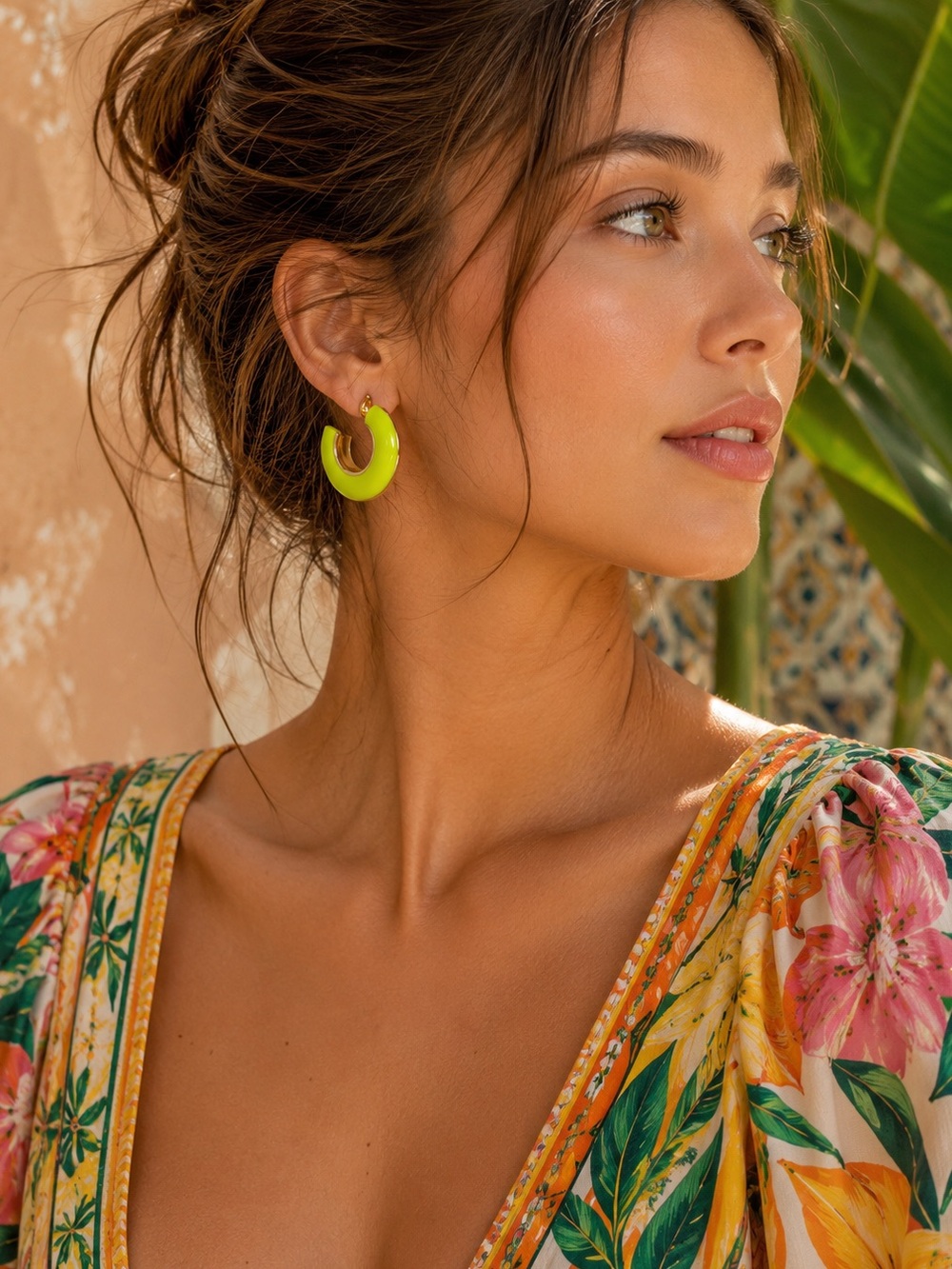 Retro 2-tone Green Chunky Resin Goldtone Hoop Earrings (new with tags)